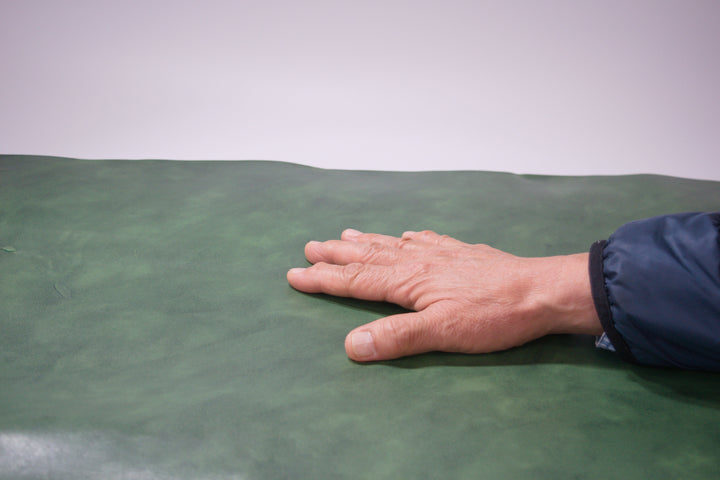 地元香川。オリーブの恵みから生まれた革 ― オリーブレザーという選択