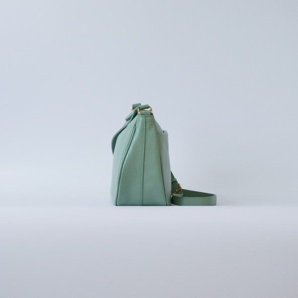 オリーブレザーユニバーサルショルダー