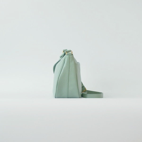 オリーブレザー ユニバーサルショルダー