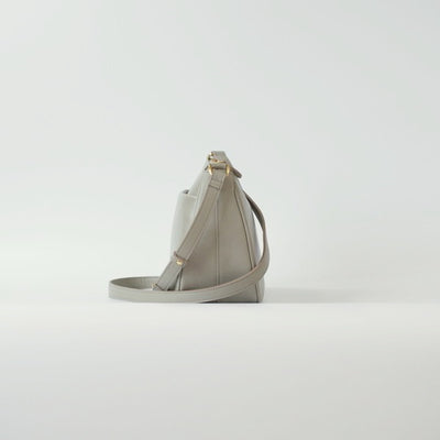 オリーブレザー ユニバーサルショルダー