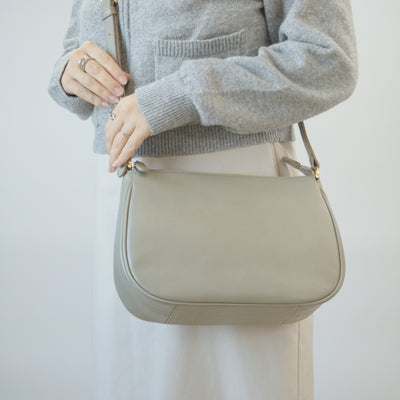 オリーブレザー ユニバーサルショルダー