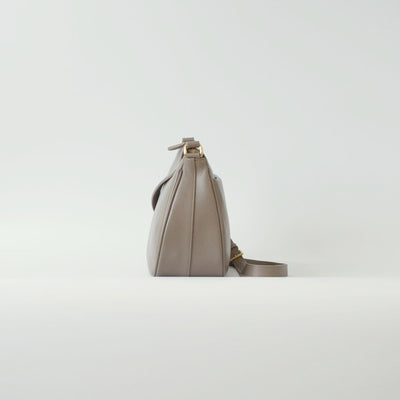 オリーブレザー ユニバーサルショルダー