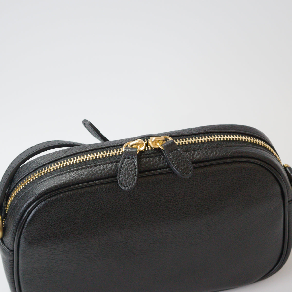 オリーブレザー ビーンズショルダー