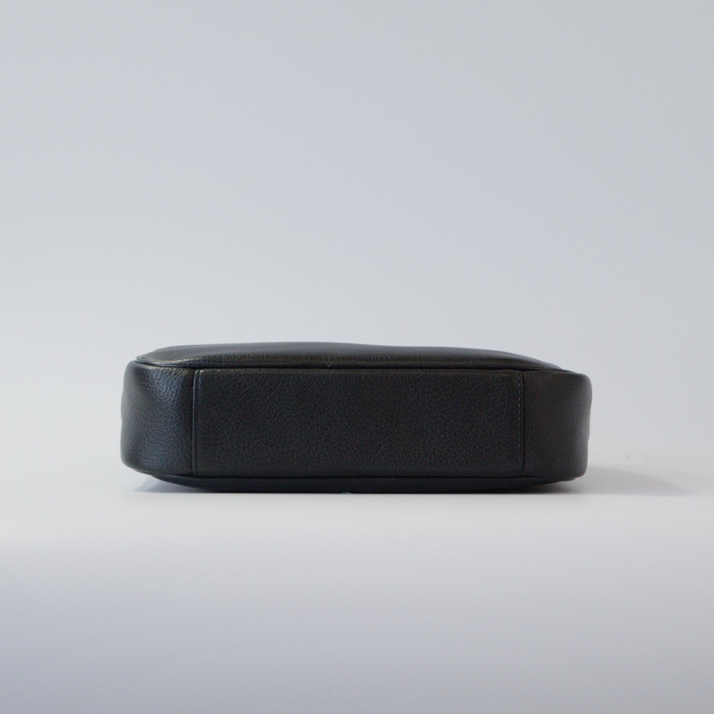 オリーブレザー ビーンズショルダー