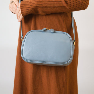 オリーブレザー ビーンズショルダー