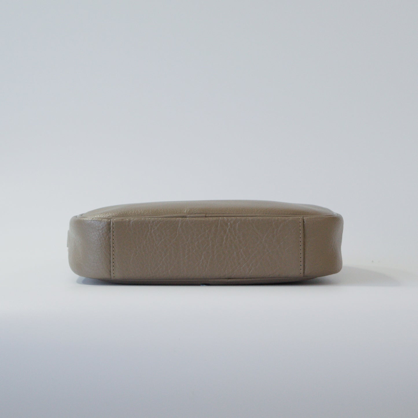 オリーブレザー ビーンズショルダー