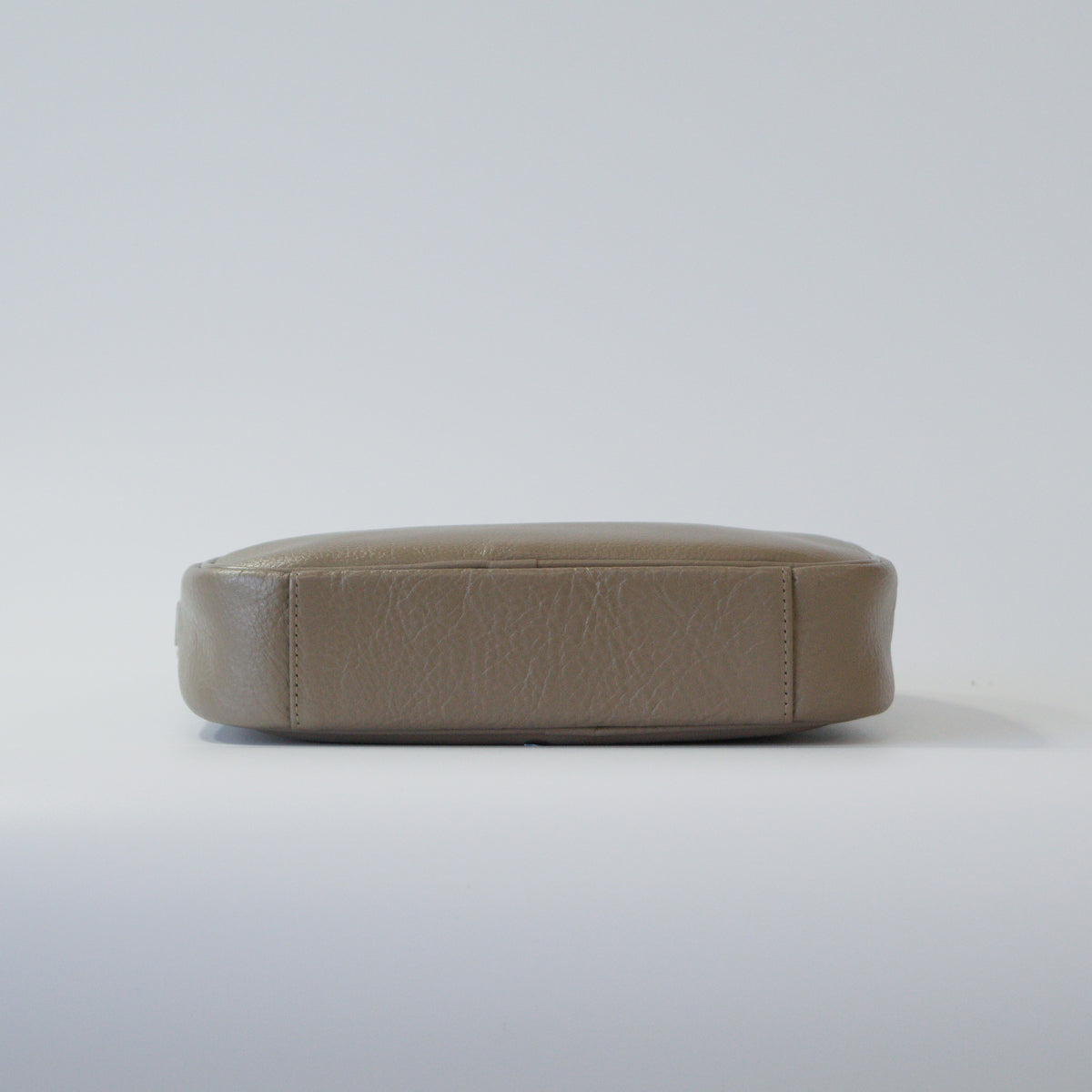 オリーブレザー ビーンズショルダー