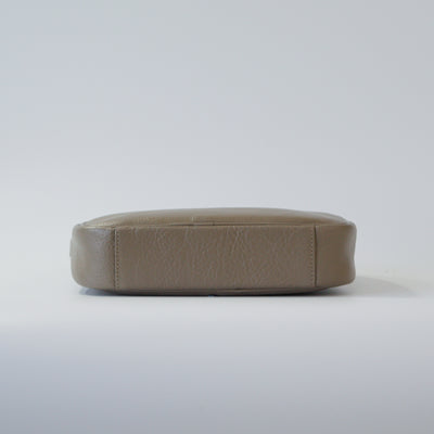 オリーブレザー ビーンズショルダー