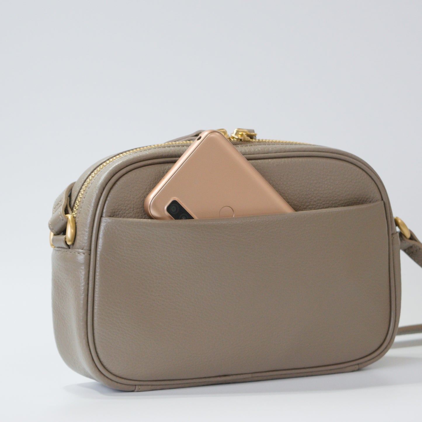 オリーブレザー ビーンズショルダー