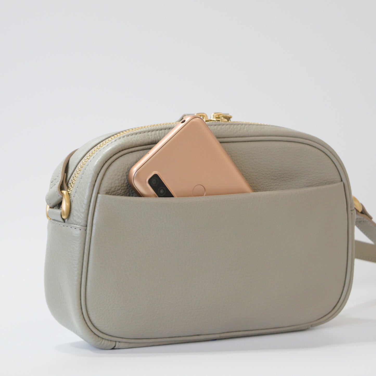 オリーブレザー ビーンズショルダー