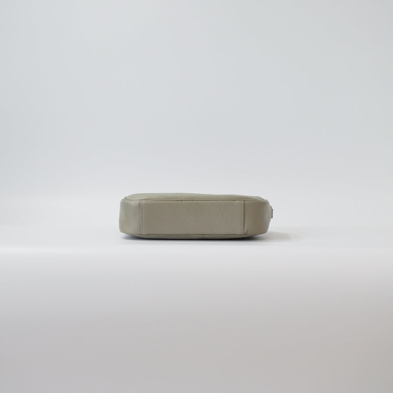 オリーブレザービーンズショルダー