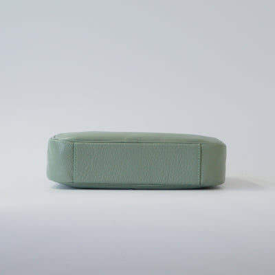 オリーブレザー ビーンズショルダー