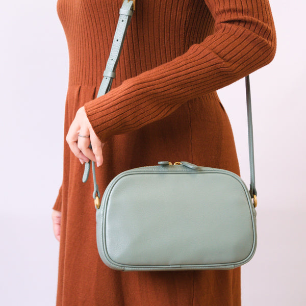 オリーブレザー ビーンズショルダー 2