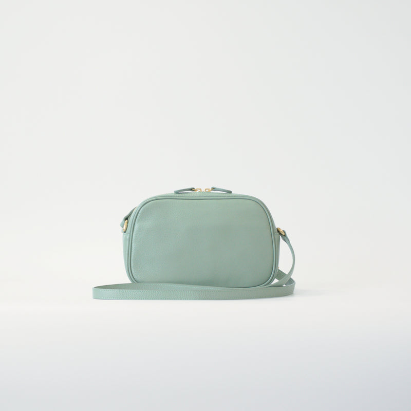 ショルダーバッグ