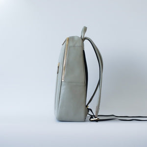 オリーブレザーグレースリュック