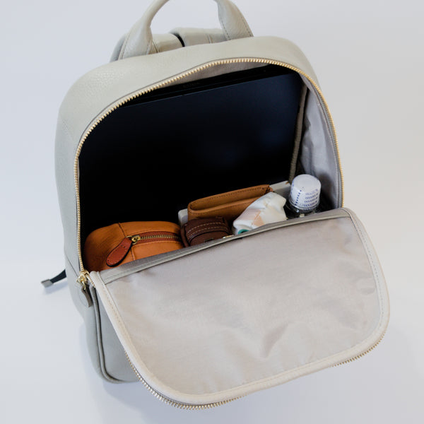 オリーブレザー グレースリュック 3