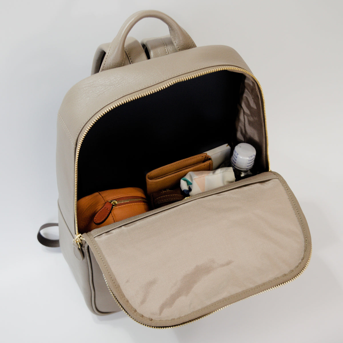 オリーブレザー グレースリュック