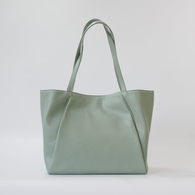 オリーブレザー フォルムチェンジA4トート