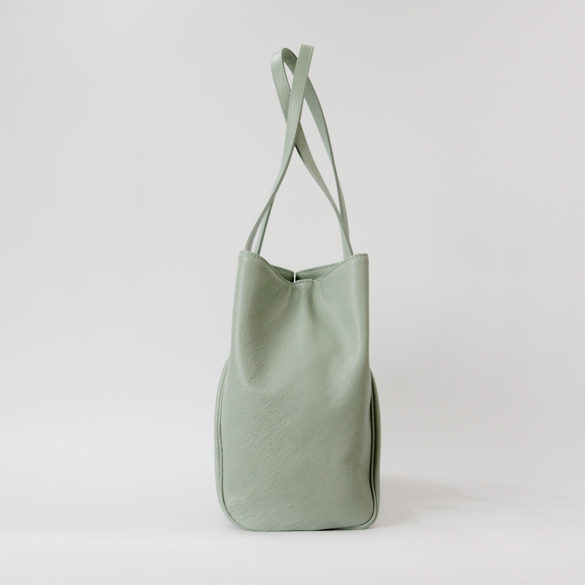 オリーブレザー フォルムチェンジA4トート