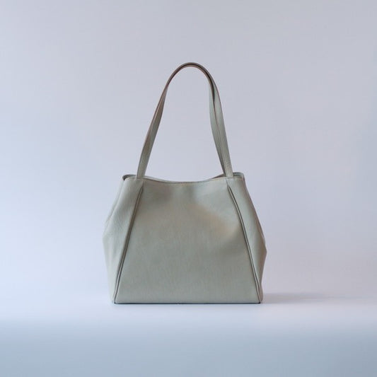 オリーブレザー フォルムチェンジA4トート
