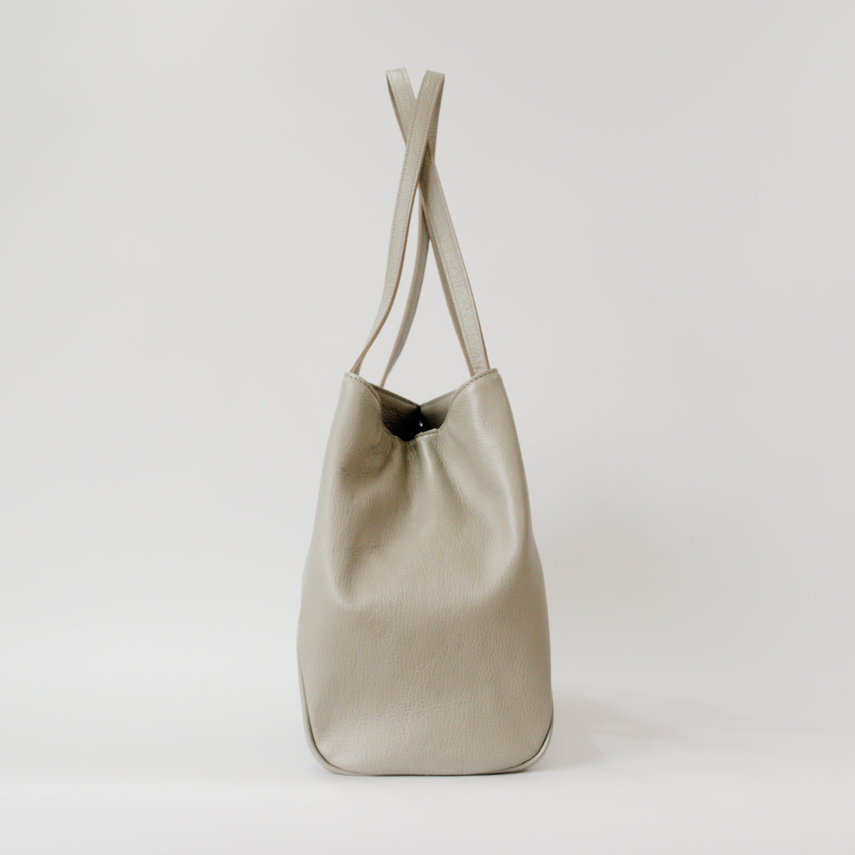 オリーブレザー フォルムチェンジA4トート