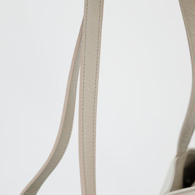 オリーブレザー フォルムチェンジA4トート