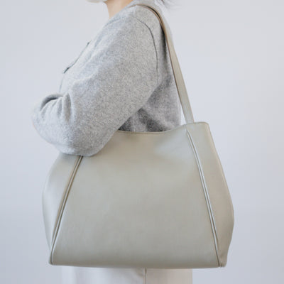 オリーブレザー フォルムチェンジA4トート