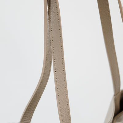 オリーブレザー フォルムチェンジA4トート