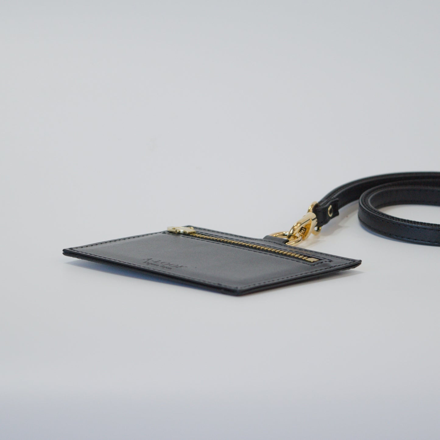 ムラ染めレザーのIDケース