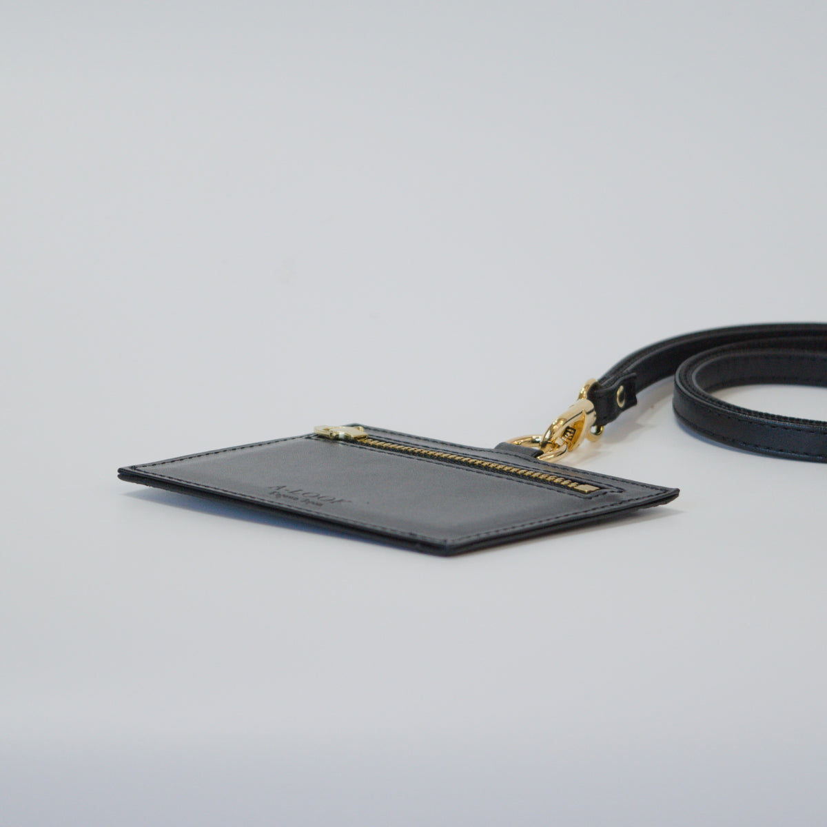 ムラ染めレザーのIDケース