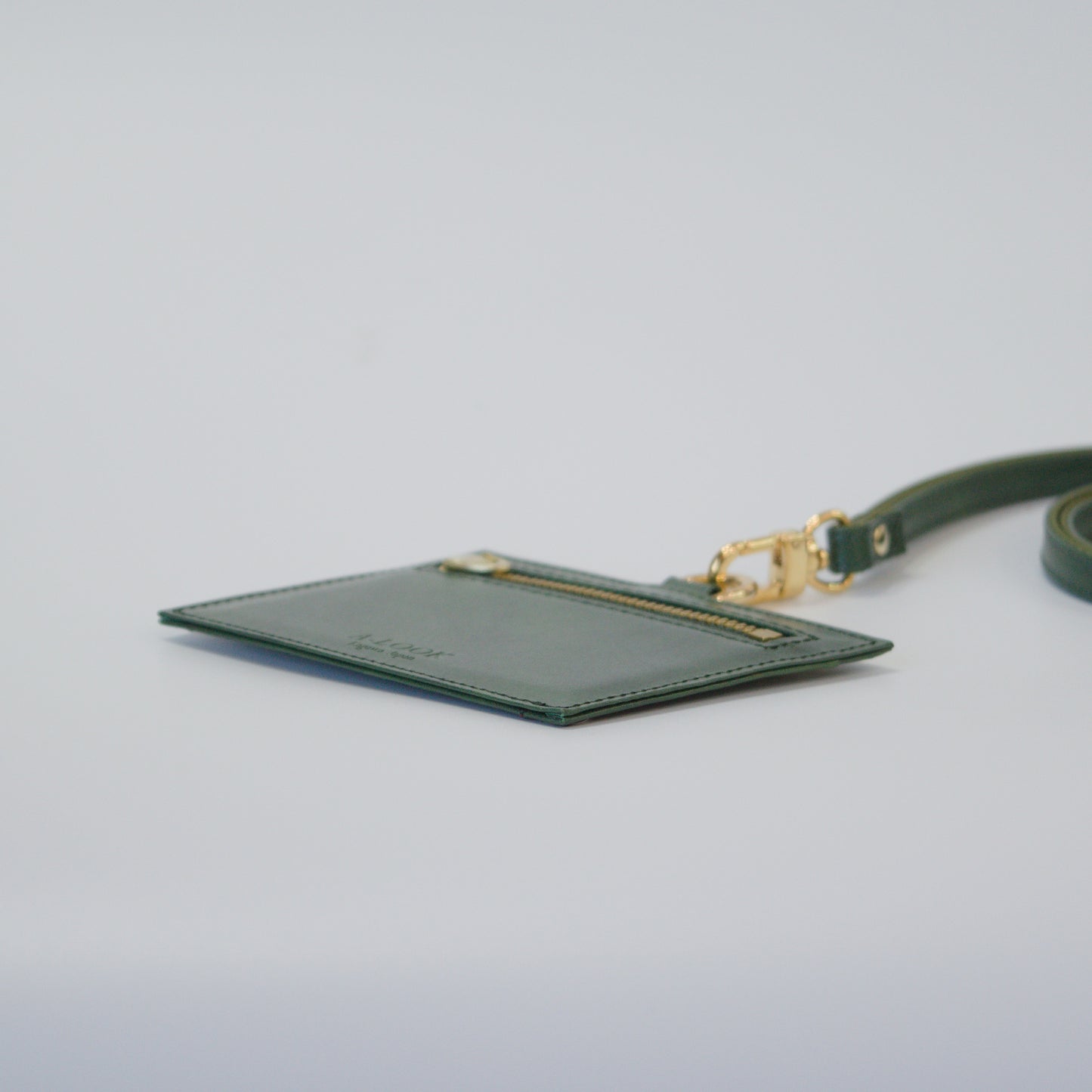 ムラ染めレザーのIDケース