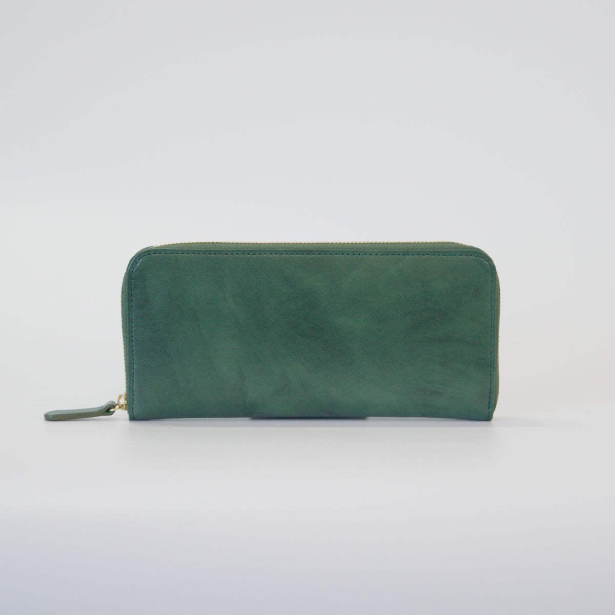 ムラ染めレザーのラウンドファスナー長財布