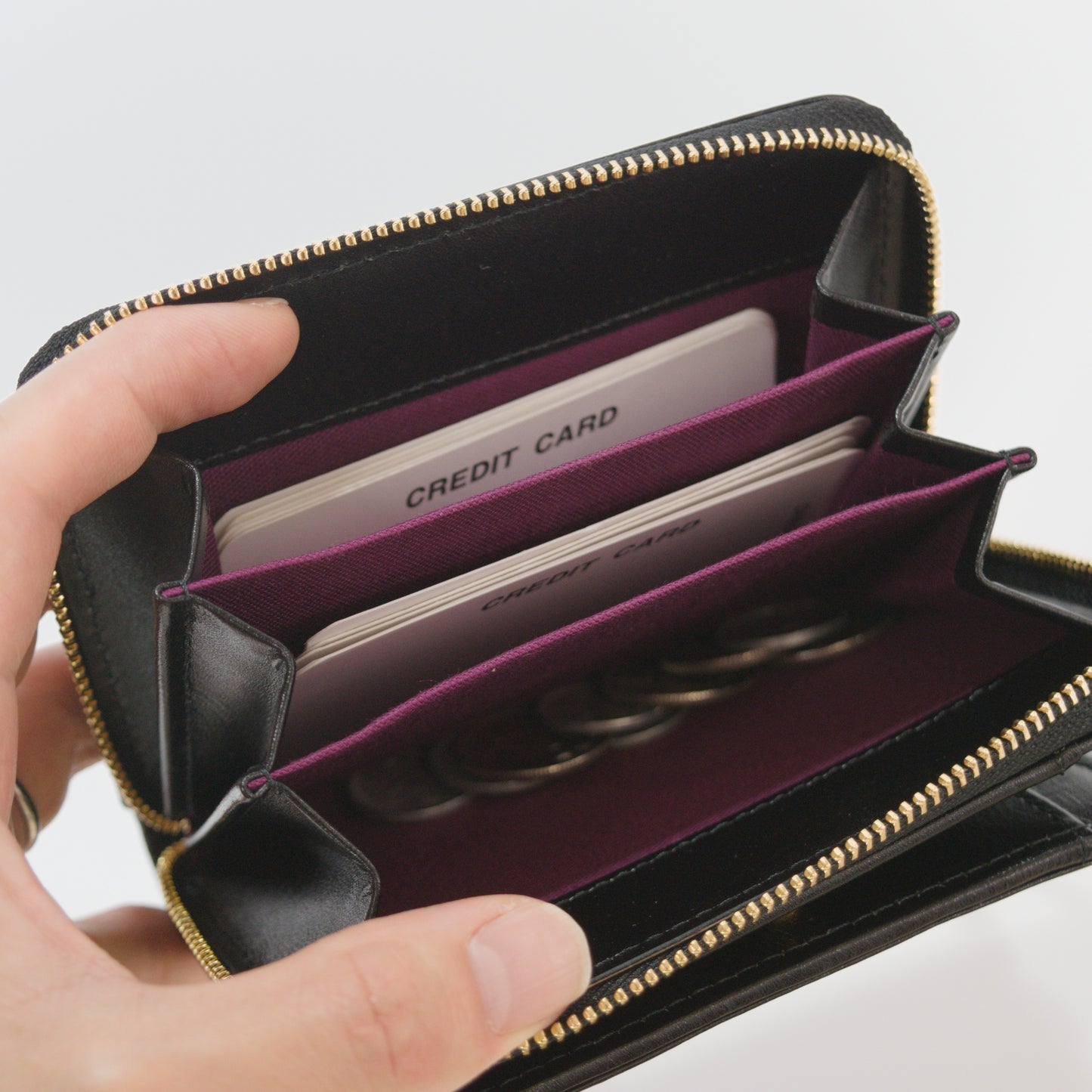 ムラ染めレザーのラウンドファスナー短財布