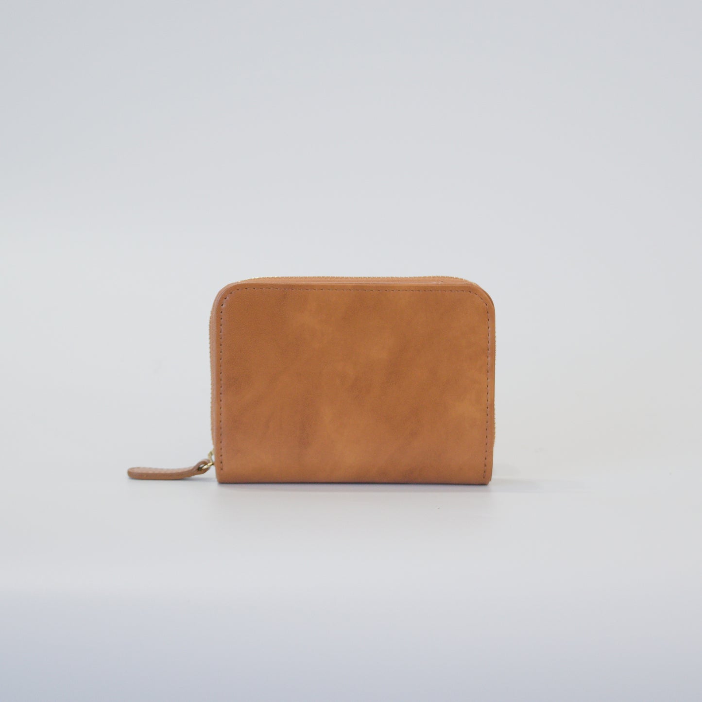 ムラ染めレザーのラウンドファスナー短財布