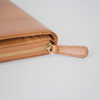 ムラ染めレザーのラウンドファスナー短財布