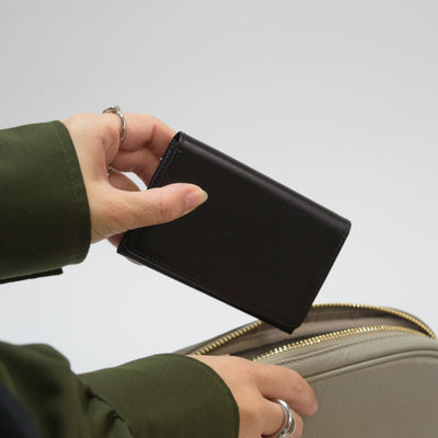 ムラ染めレザーの名刺入れ